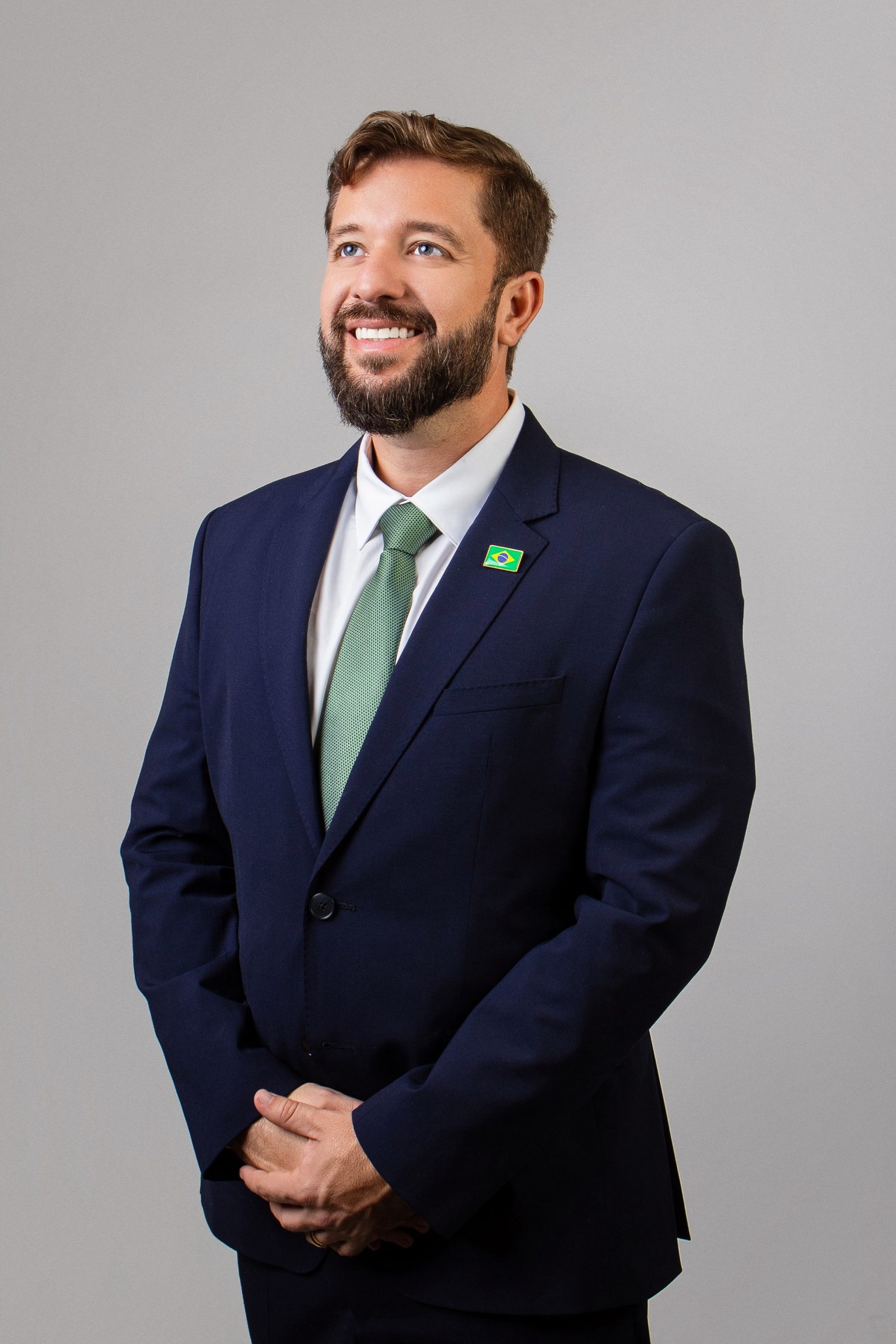 Dez anos ao lado da Família Bolsonaro: a lealdade de Fábio Lopes
